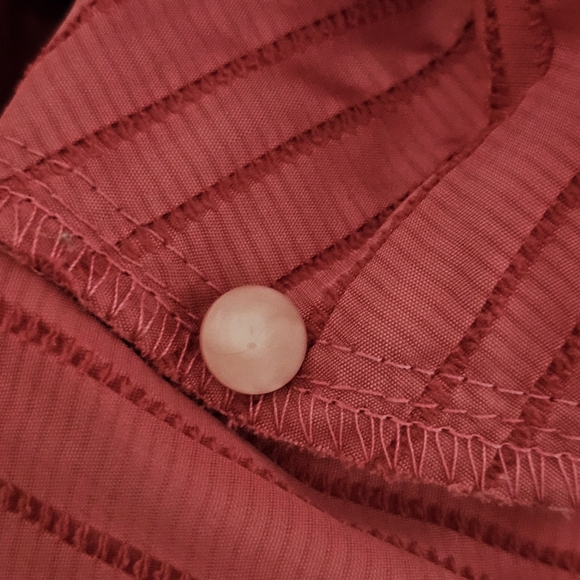 Como petite Fuchsia button down 3/4 sleeve blouse - Picture 9 of 9